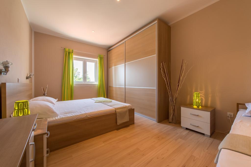 Apartment Puko Bol Zimmer foto